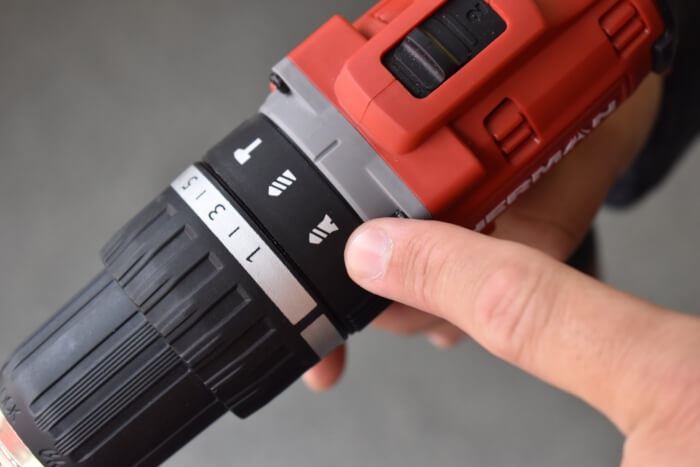 AKCE! Aku vrtací šroubovák HERMAN AXSP-1441 | 14,4 V Komplet | 2x Sada vrtáků ZDARMA